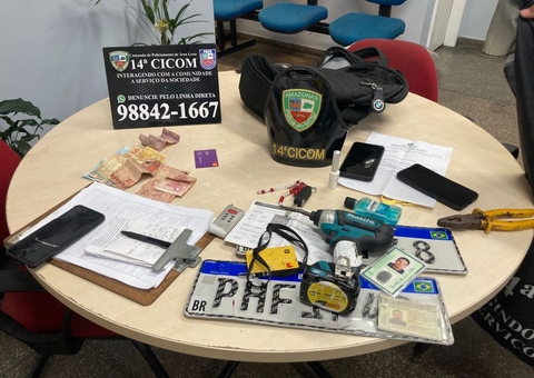 Trio é preso após usar 'chapolin' para furtar objetos de carro em Manaus