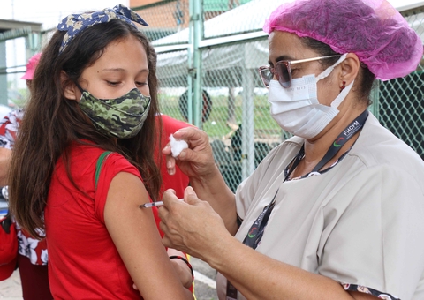 Escolas estaduais serão postos de vacinação de crianças neste sábado em Manaus