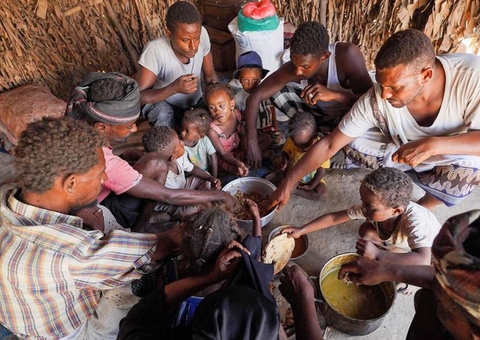 ONU aponta que 15 milhões de brasileiros passam fome e Omar cobra governo Bolsonaro