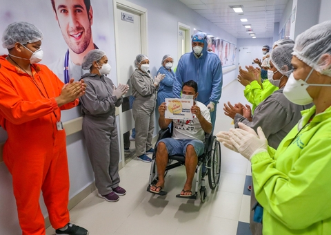 Dez pacientes já recuperados da Covid-19 em Manaus retornam à Rondônia
