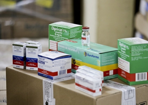 Amazonas recebe remessa do 'kit intubação'