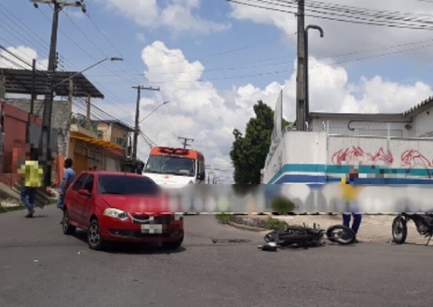 Motociclista fica ferido em acidente com carro em avenida de Manaus