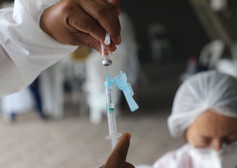 Mais de 238 mil doses da vacina contra a covid-19 já foram aplicadas no AM