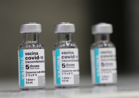 Amazonas recebe mais 2 mil vacinas contra Covid-19