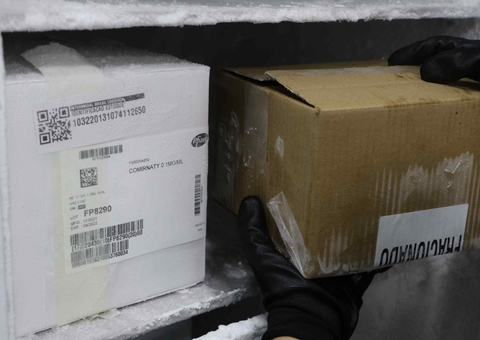 Amazonas recebe mais de 60 mil doses da vacina Pfizer pediátrica  