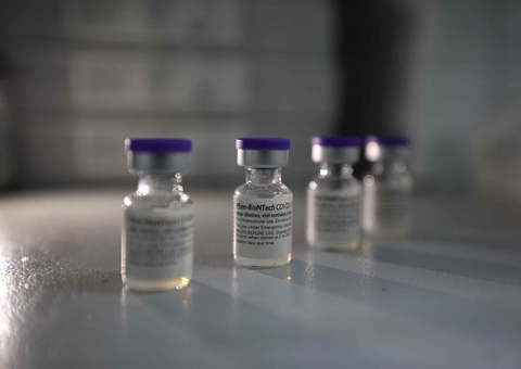 Amazonas recebe mais de 30 mil doses de vacina contra Covid