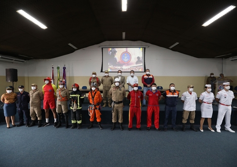 Decreto que amplia em mais de 80% quadro de Bombeiros é assinado em Manaus