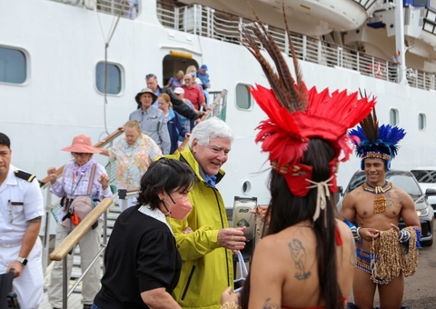 Primeiro cruzeiro do ano chega ao Amazonas com mais de 1,2 mil turistas