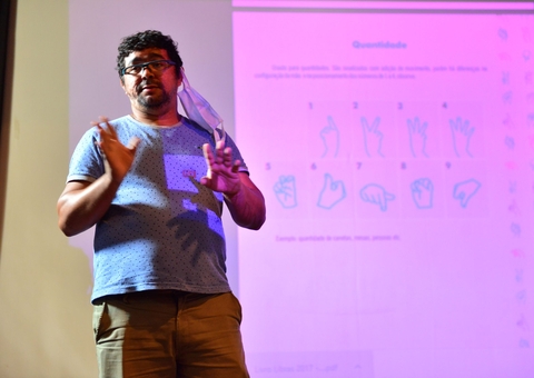 Inscrições para curso de Libras on-line estão abertas