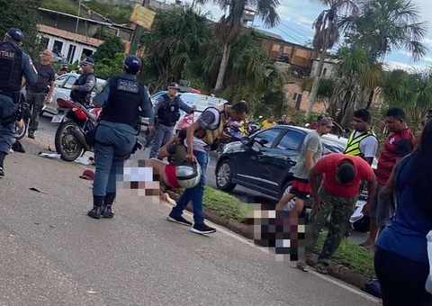 Idoso morre e casal fica ferido em acidente entre motos no Amazonas; Vítima teve pé dilacerado