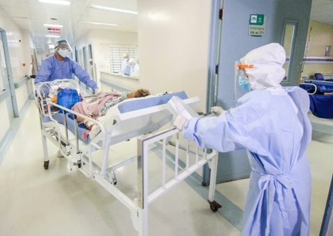 Semana de Carnaval termina com 6 mortes e mais de 2 mil casos de Covid no Amazonas