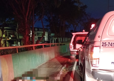 Homem é espancado e morto com tiro na cabeça em área vermelha em Manaus