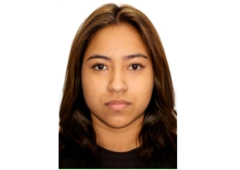 Suspeita de aplicar golpes com identidade falsa é procurada pela polícia em Manaus