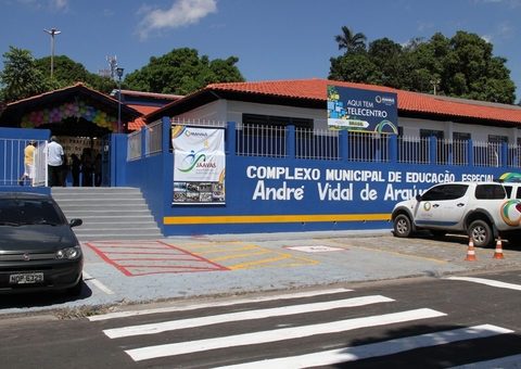 Manaus irá contratar 1,5 mil estagiários para educação especial