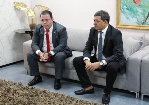 Deputado agenda reunião com a Seduc-AM para discutir atraso salarial de trabalhadores dos serviços gerais