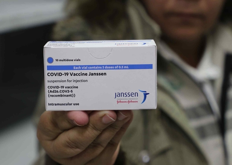 Amazonas recebe mais de 71 mil doses de vacina contra Covid-19