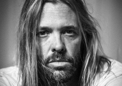 Foo Fighters: Morte de Taylor Hawkins deixa fãs devastados às vésperas do Lollapalooza