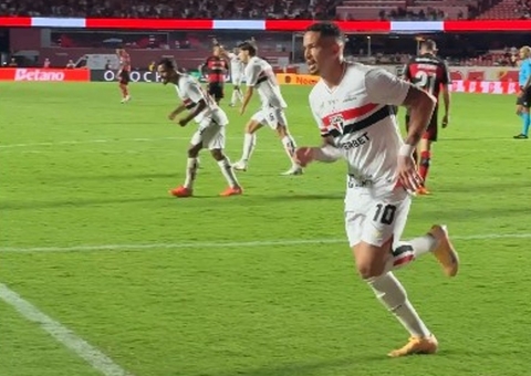 São Paulo vence o Flamengo de virada na estreia do Brasileirão