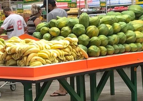 Reforma de feira em Boa Vista do Ramos gasta R$ 185 mil