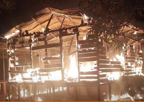 Criança indígena morre ao ter 70% do corpo queimado em incêndio no Amazonas