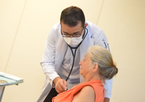 Amazonas registra redução nos óbitos e casos de vírus respiratórios, diz FVS