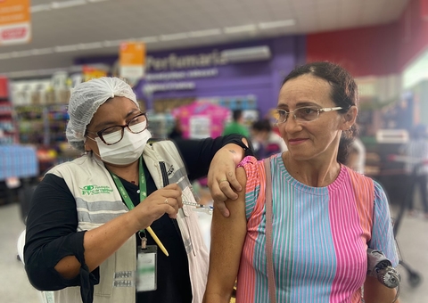 Mais de 1,3 mil pessoas se vacinaram contra Covid-19 em supermercados de Manaus