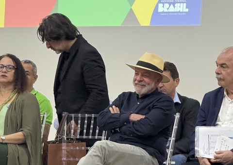 Lula visita UFAM e é recebido aos gritos por estudantes; vídeo