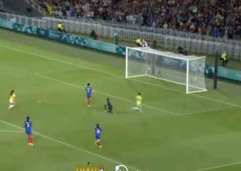 Sem Marta, Brasil vence a França e a avança à semifinal do futebol feminino