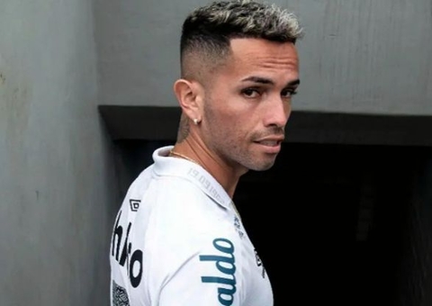 Por que Vasco apostou em meia argentino esquecido no Santos