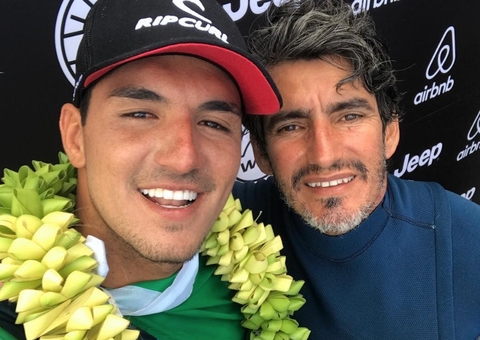 Gabriel Medina compete sem os pais pela 1ª vez em meio a troca de farpas