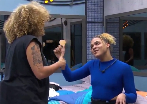 Dueto entre cantora gospel e cantor bissexual no 'Estrela da Casa' emociona internautas