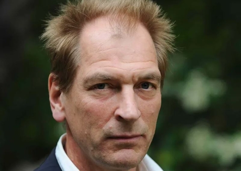 Polícia confirma morte do ator Julian Sands, desaparecido há 5 meses nos EUA