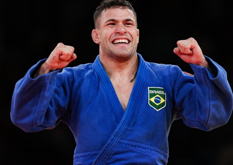 William Lima conquista medalha de prata para o judô nas Olimpíadas