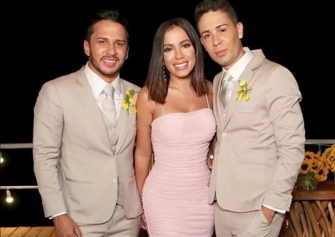 Anitta rebate boato de ter cobrado R$ 2 milhões para ser madrinha de Carlinhos Maia