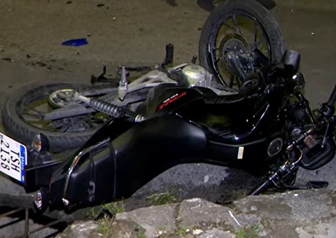 Entregador de delivery morre em acidente entre motocicletas na Av. Nilton Lins
