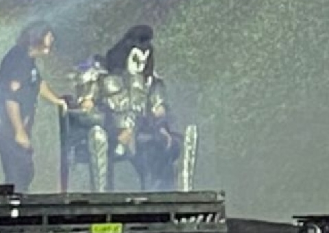 Gene Simmons manda recado após passar mal no show do Kiss em Manaus