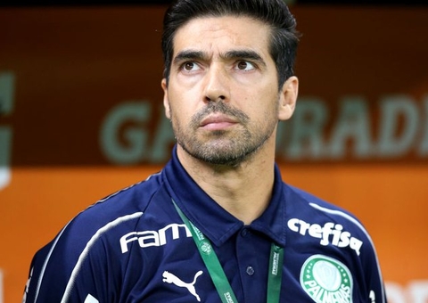 Abel Ferreira vira técnico com mais títulos na história do Palmeiras