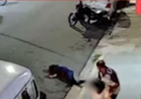 Idosa é agredida por reclamar de latidos de cachorro; vídeo