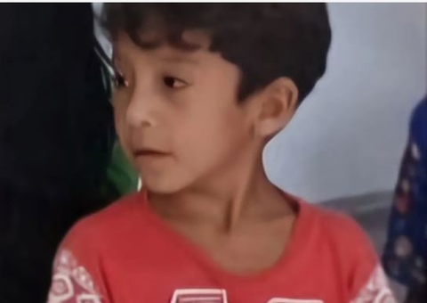 Menino de 7 anos desaparece no Rio Solimões e pai suspeita de ataque de jacaré