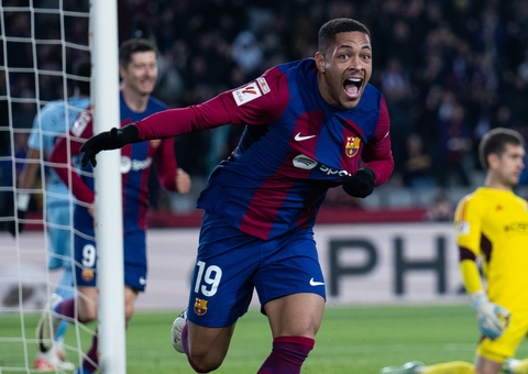 Barcelona não conta com Vitor Roque para a próxima temporada, diz jornal