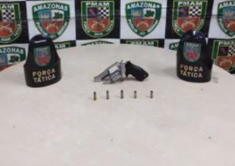 Homem troca tiros com a polícia durante fuga no bairro Jorge Teixeira