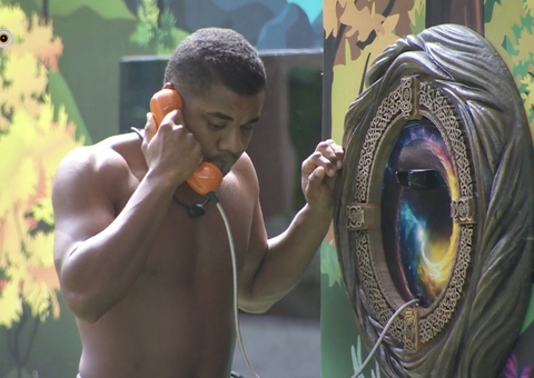 Davi atende Big Fone mais uma vez e vai direto para Paredão