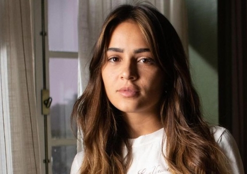 Atriz Giullia Buscacio diz que faz terapia desde a morte de Domingos Montagner