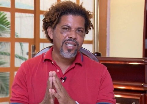 Ex-mendigo flagrado fazendo sexo com esposa de personal é indiciado por difamação