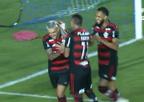 Goleada! Flamengo faz 5 a 0 no Portuguesa e assume liderança do Campeonato Carioca