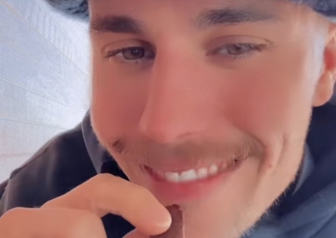 Justin Bieber posta vídeo fumando cigarro após rebater rumores sobre saúde