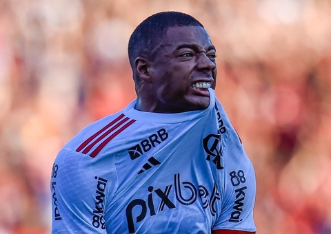 Flamengo: De la Cruz sofre trauma no joelho em Manaus e vira motivo de preocupação