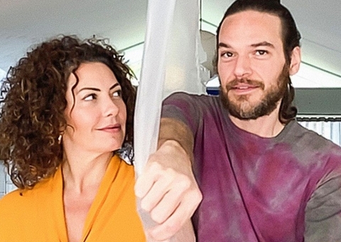 Grávida de gêmeos, Fabíula Nascimento se vacina contra a Covid-19 com Emilio Dantas