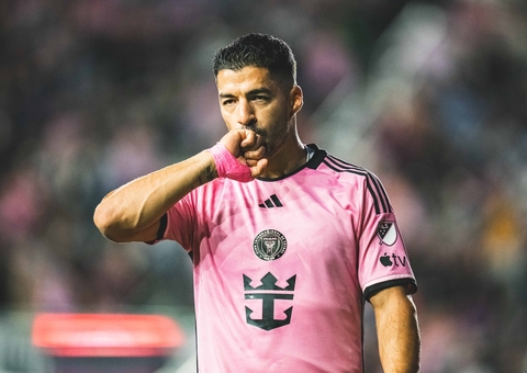 Ex-Grêmio, Suárez demonstra apoio ao RS: 'Tentando ajudar à distância'