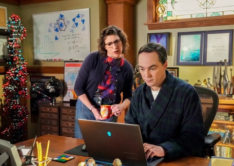Astros de The Big Bang Theory aparecem no final de Young Sheldon
